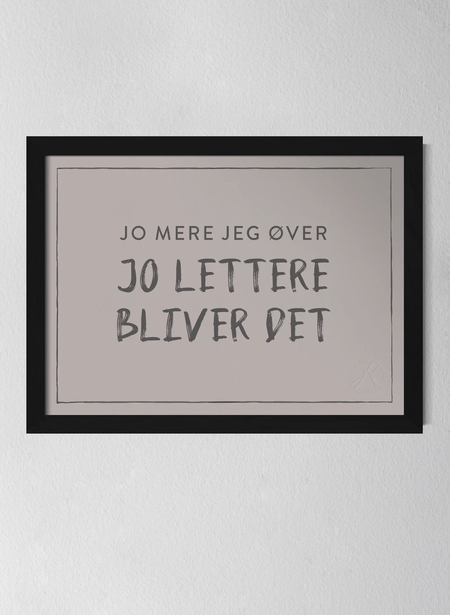Classic Black Pinewood Frame Misty Blush