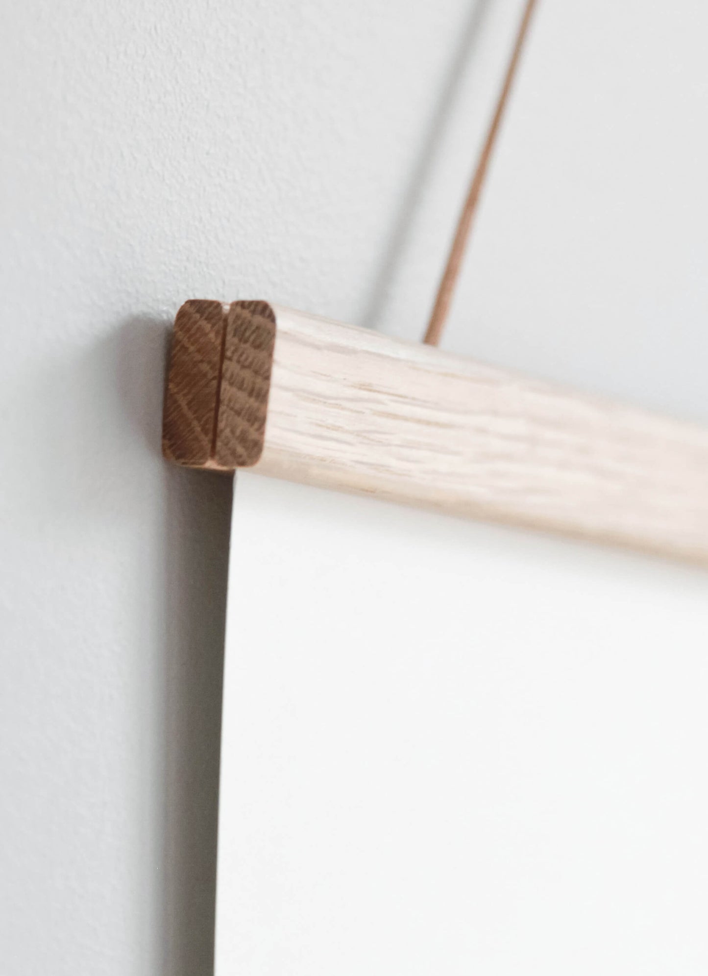 Poster Hanger oak
