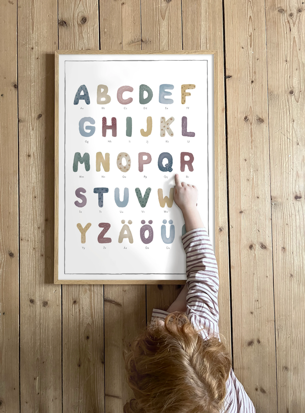 Classic Oak Frame Patterned