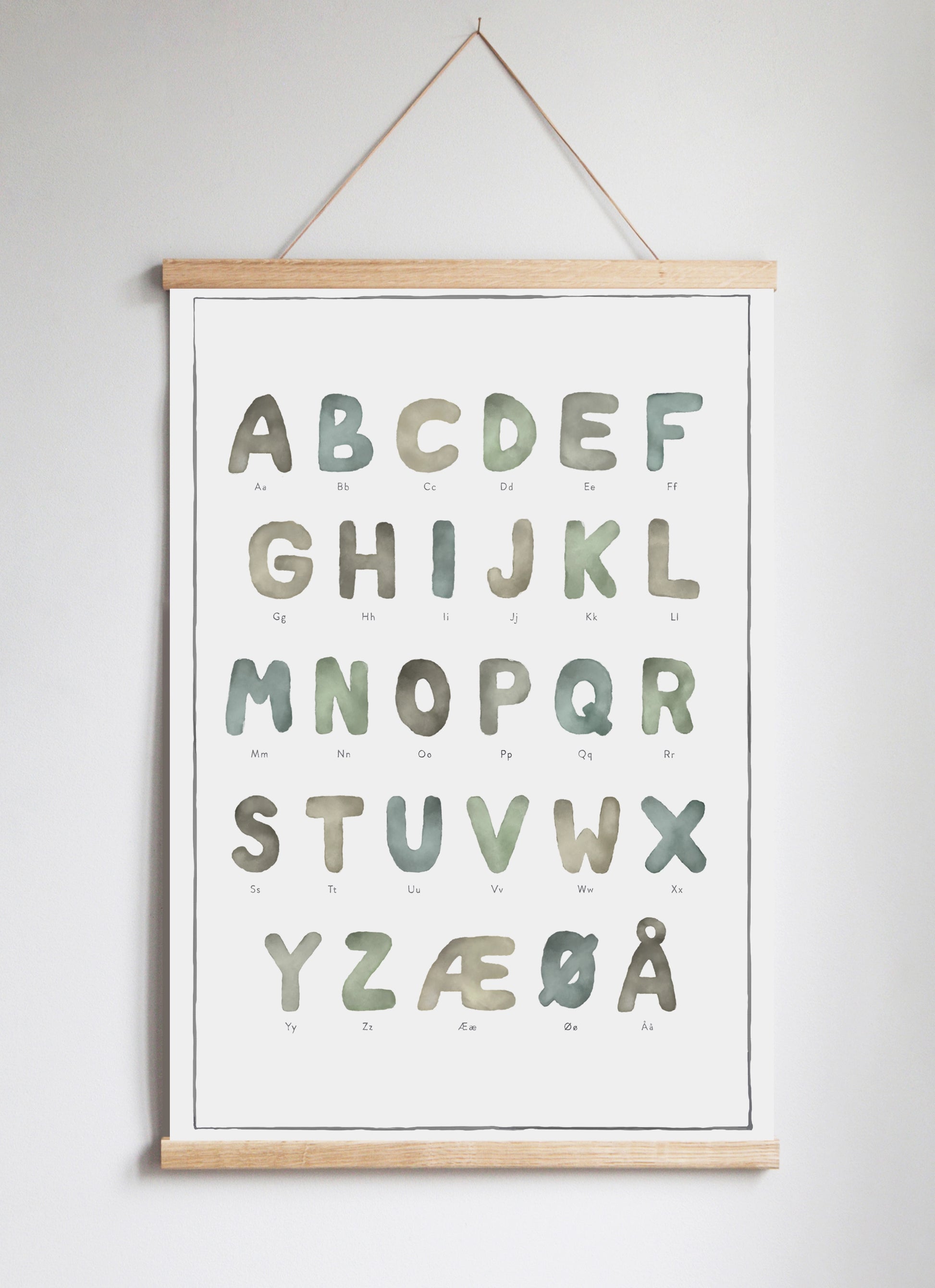 Poster Hanger in Solid Oak Akvarel