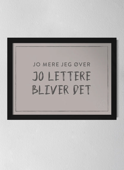 Classic Black Pinewood Frame Misty Blush