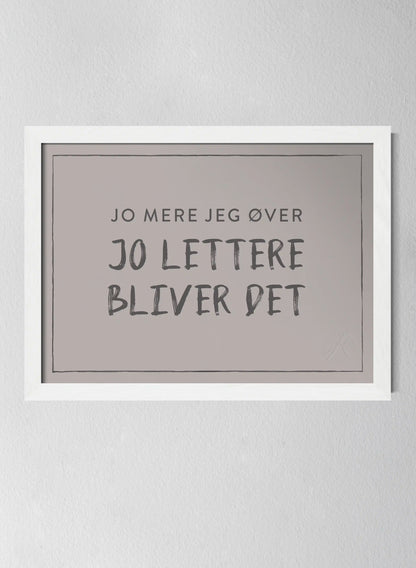 Classic White Pinewood Frame Misty Blush