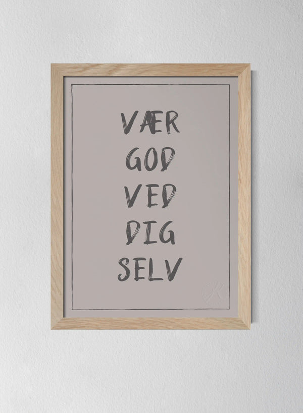 Classic Oak Frame Misty Blush