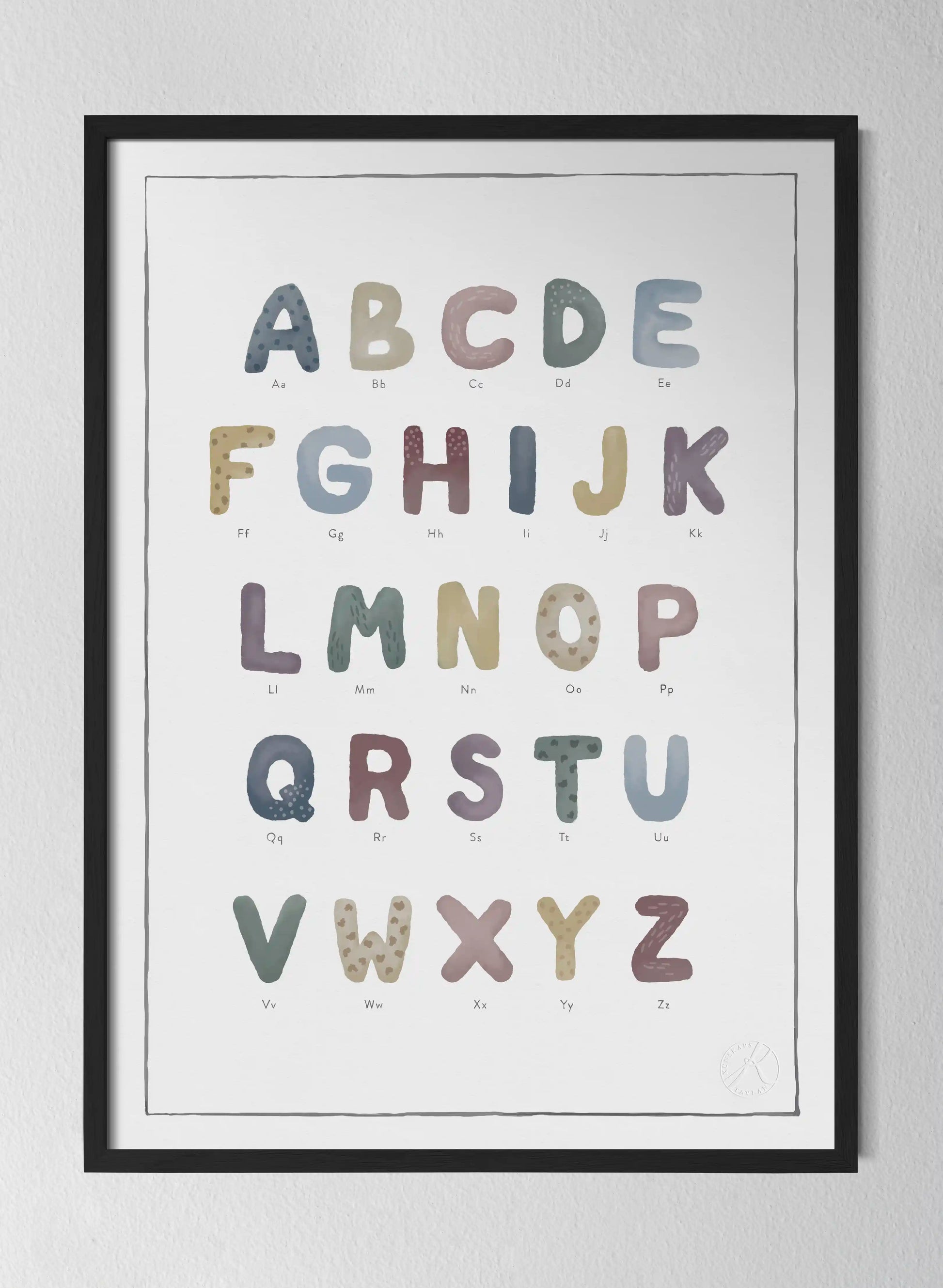 Classic Black Pinewood Frame Patterned